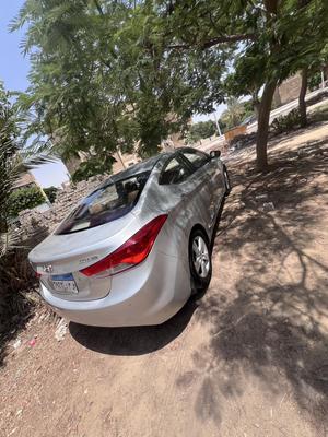 هيونداي إلنترا ام دى 2011