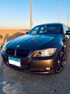 بي ام دبليو 330i 2010