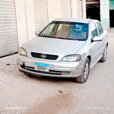 اوبل أسترا 2005