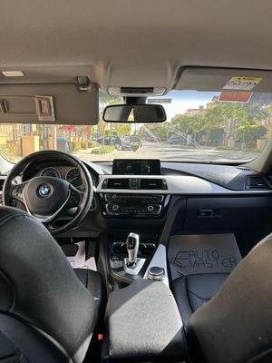 BMW 318 2018