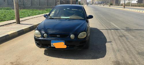 كيا شوما 1999