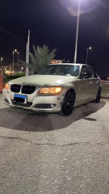 بي ام دبليو 320i 2010