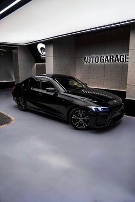 بي ام دبليو 320i 2024