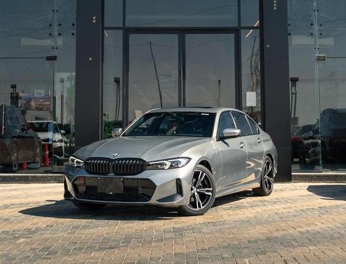 بي ام دبليو 320i 2026
