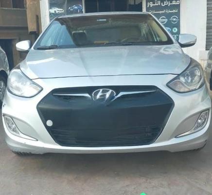 Hyundai Accent 2012
