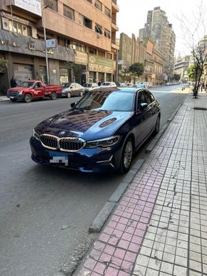 بي ام دبليو 320i 2020