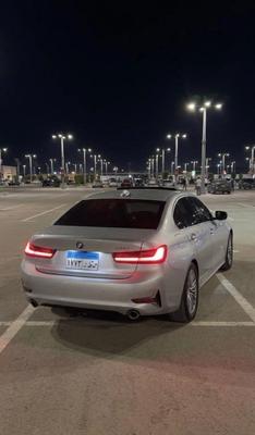 بي ام دبليو 320i 2020