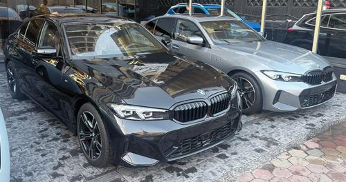 بي ام دبليو 320i 2026