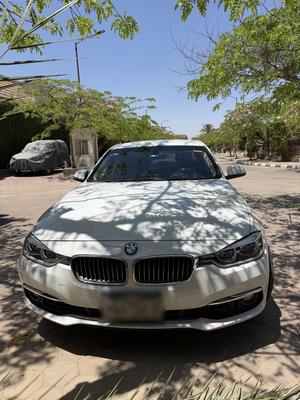 BMW 318 2018