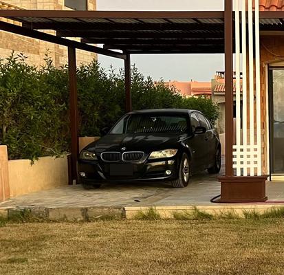 BMW 318 2011