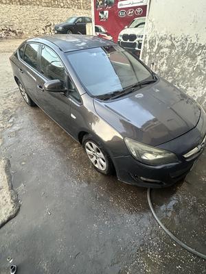 Opel Astra 2015