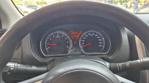 Nissan Sunny 2013