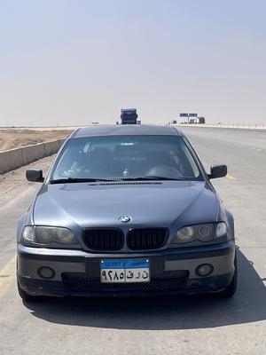 بي ام دبليو 318 2003