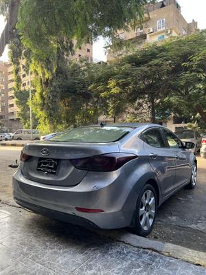 هيونداي إلنترا 2015