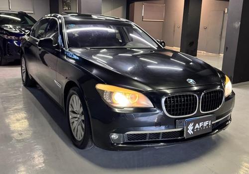 BMW 750 2011