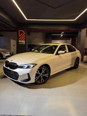 بي ام دبليو 320i 2026