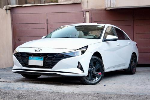 هيونداي إلنترا 2023