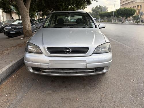 اوبل أسترا 2000