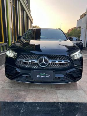 Mercedes GLA 200 2025