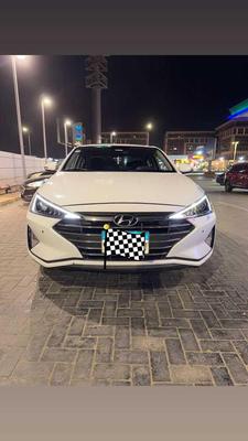 Hyundai Elantra 2025