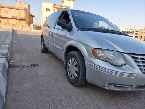 Chrysler Town & Country 2005