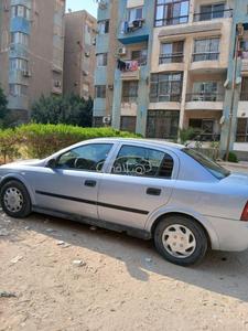 اوبل أسترا 2000