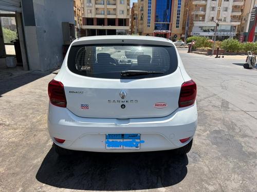 رينو سانديرو 2017
