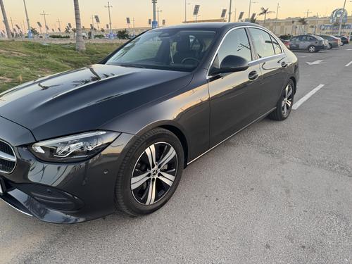 Mercedes 180 2022