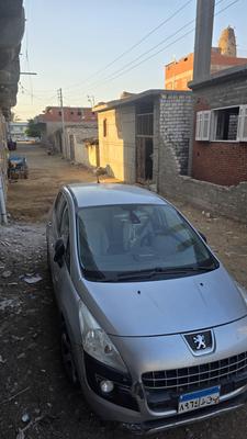 بيجو 3008 2013