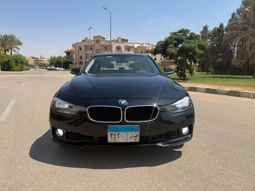 BMW 318 2017