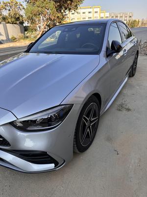 Mercedes 200 2023