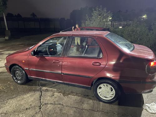 فيات سينا 2000