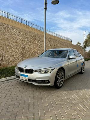 بي ام دبليو 330i 2016