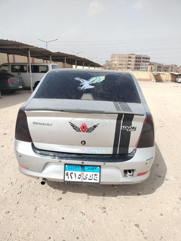 2010 Renault Logan - 2
