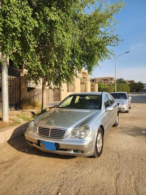 مرسيدس C 180 2002