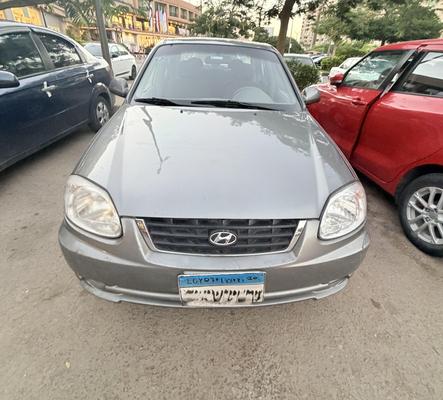 Hyundai Verna 2012