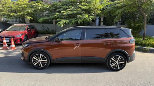 Peugeot 5008 2021