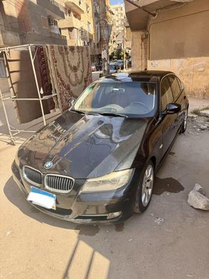 بي ام دبليو 320i 2011