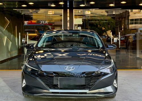 Hyundai Elantra 2022