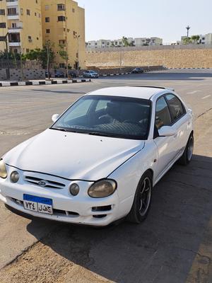 كيا شوما 1999
