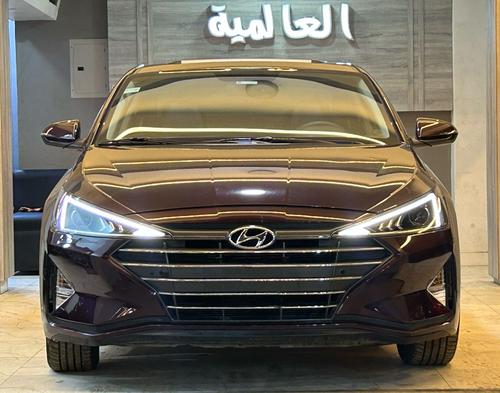 Hyundai Elantra 2025