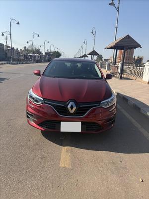 رينو ميجان 2022