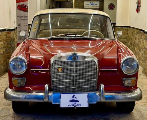 Mercedes 200 1970