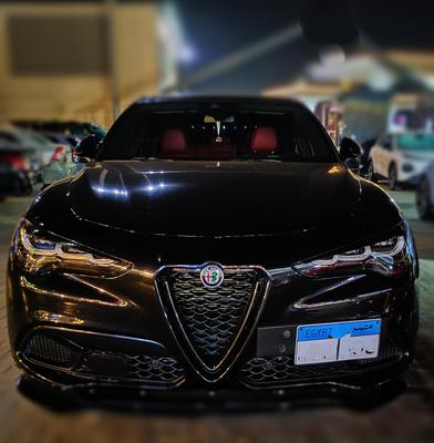 Alfa Romeo Stelvio 2025