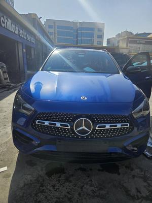Mercedes GLA 200 2024