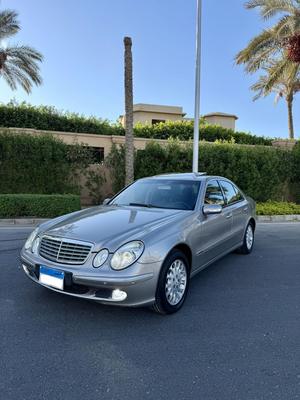 مرسيدس E 320 2004