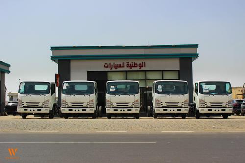 Isuzu NPR 2026