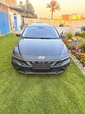 Hyundai Elantra 2025