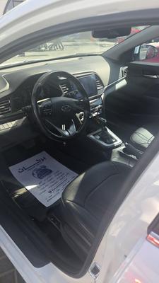 Hyundai Elantra 2025