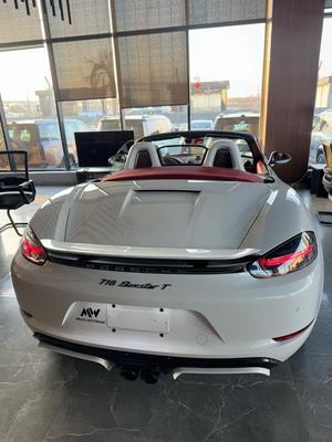 بورش 718 2023